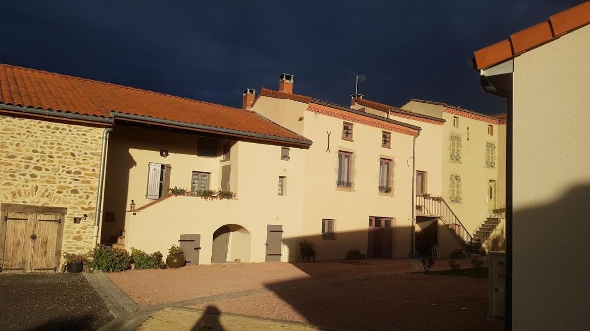 La Cheneviere Bed and Breakfast Saint-Rémy-de-Chargnat Exteriör bild